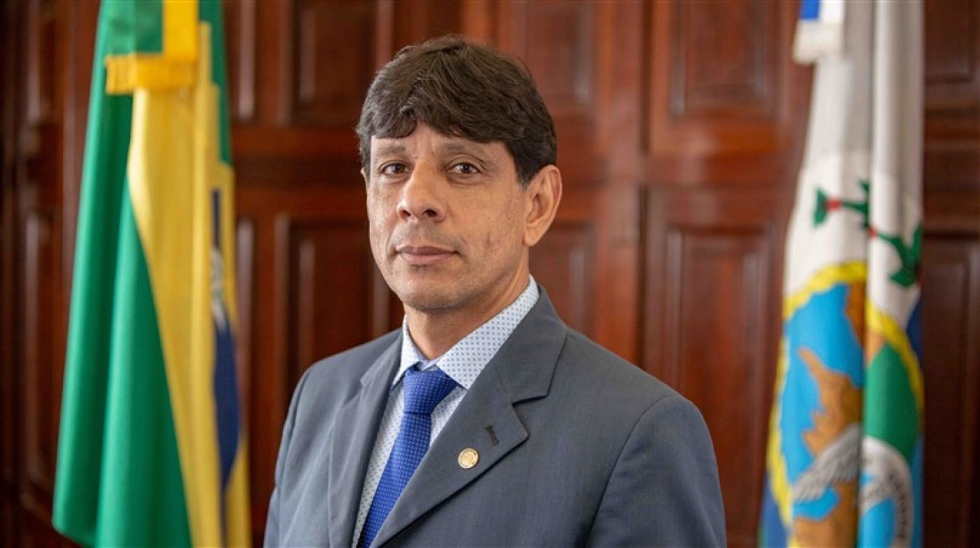 Marcelo Dino em fotografia publicada pelo Jornal do Brasil